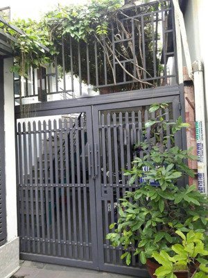 bán dãy phòng trọ cách mt tô ký chỉ 50m, p. trung mỹ tây, q.12