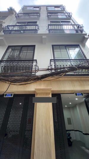 Tòa căn hộ phố Kim Mã 65m2 trung tâm quận Ba Đình, xây mới 7 tầng thang máy, dòng tiền 800tr/năm.