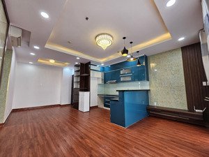 bán căn hộ quận 7, dt 67m2, 2pn 2wc, sổ hồng, giá 3,58 tỷ