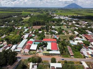 10x32 có thổ, đường thông. Khu trung tâm. 6xx tr