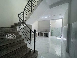 bán nhà p13 lê đức thọ 81m2( 4 x 21) sổ hồng riêng giá 7,4 tỷ