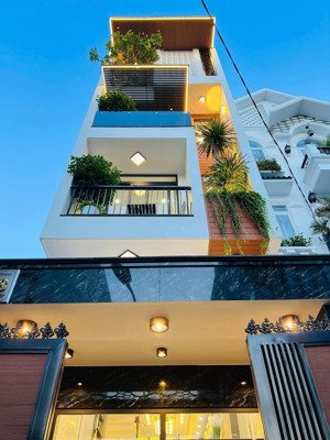 sở hữu ngay căn nhà hxh đường vườn chuối , p4 , q3 dt 81m2 giá 3 tỷ 390 sổ hồng riêng chính chủ