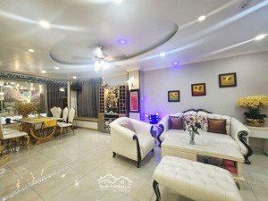 bán gấp trong tháng - bán nhà hoa sữa 134m² 5 tầng - 42 tỷ