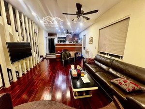 bán gấp nhà phân lô phường định công - diện tích 60 mét / 5 tầng / mặt tiền rộng / vỉa hè