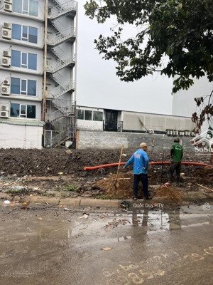 210tr/m2 duy nhất lô góc huy hoàng xd : hầm 7 tầng. 43 tỷ. dt : 10x20 cn 200m2