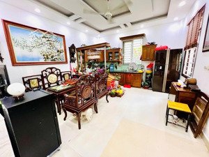vị trí vàng cát linh, 3 bước chân ra phố, khu phố thoáng mát, diện tích 38m2 xây 4 tầng