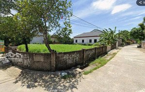 chính chủ bán lô đất khối 9, thị trấn xuân an. rộng 110m2, rộng 5.7m, hậu 5,75m. dài 19.2m.