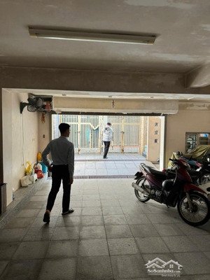 ngay cầu giấy phân lô oto vào nhà 48m2 x 6 tầng thang máy mặt tiền 6m giá bán 17 tỷ