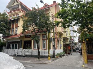 siêu phẩm biệt thự lô góc mặt đường vạn kiếp - thượng lý view thẳng sông 81,5m2 * 3 tầng