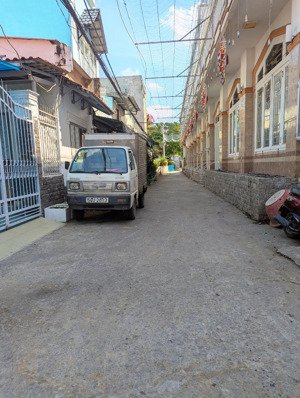 nhà dt khủng 91m2 - hẻm xe hơi - 2 tầng 4 phòng ngủ - đường lê hoàng phái phường 17 gò vấp