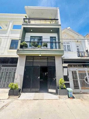 chính chủ cần bán gấp căn nhà để trả nợ (990tr) bao sang tên