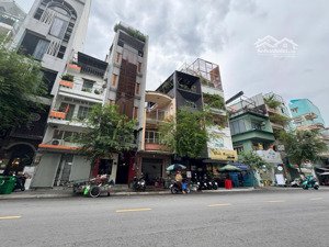 mặt tiền đề thám q1 ngang 4m dài 17m 4 tầng chỉ 35 tỷ cách chợ bến thành 200m .