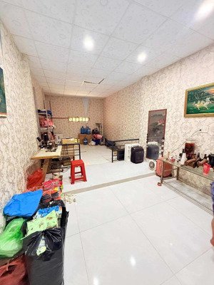 giáp lý thường kiệt p.8 - 116.5m 2, ngang 5/7m ô tô đổ cửa - chỉ 10 tỷ nhỉnh