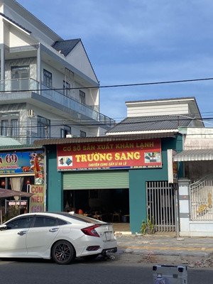 bán căn nhà 1 lầu mặt tiền kinh doanh trung tâm xã hồ tràm 285m2 chính chủ