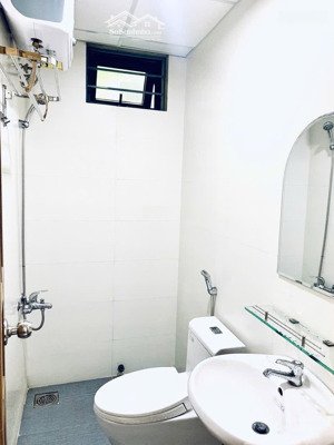 bán mt đường 10,5m huỳnh tấn phát. tuyến phố kinh doanh. gần các trường đại học lớn. chính chủ