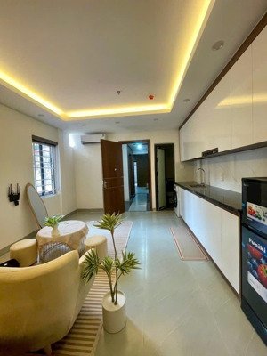 bán nhà giải phóng diện tích 45 m 5 tầng mặt tiền 4.5 m giá 13.5 tỷ