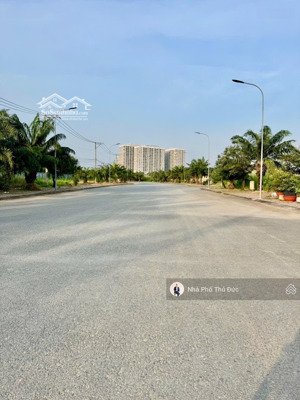 nhà 3 tầng - ôtô thông - sát vành đai 3 - kđt đông tăng long - trường lưu