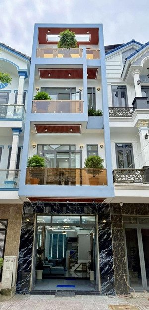 sở hữu ngay nhà 69m2.q 5-p7-an dương vương,gần đh sài gòn.giá 4 tỷ, đang cho thuê 18 triêu