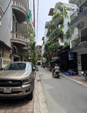 bán nhà kim đồng , hoàng mai. dt 70m2 6t mặt tiền 4m giá 26,3tỷ .lh 