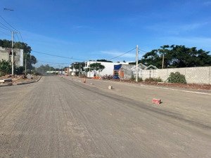 chính chủ gửi bán đất mặt tiền đường hòa long, bà rịa (nay là tam long, tp. hcm)