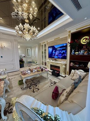 bán căn hộ ct1 quân đội 183 hoàng văn thái, 81m2, 6.95 tỷ, 2ngủ, 2vs, sổ đỏ, lh: 0982 sáu bốn 2377.