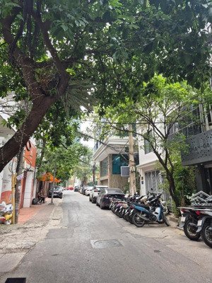 cán bộ khu vphong quốc hội trường chinh, trần đại- gửi bán nhà 85m2*5tầng*mt~6m,rẻ hơn hxóm 200tr/m