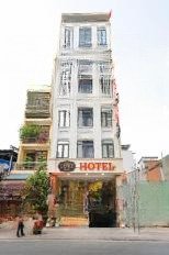 khách sạn mt ngay lê văn quới (8x24m) hầm 7 lầu 36 phòng giá 24 tỷ