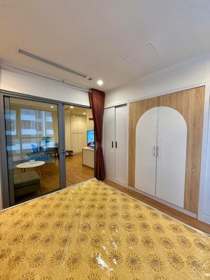 chị gái nhờ bán ch 1pn times city p07 57m² hướng đông nam vip full nội thất 7,1 tỷ