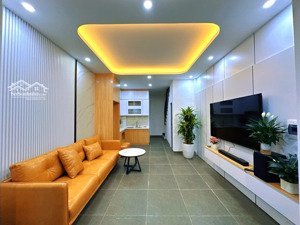 nhà đẹp-thang máy-6 tầng-35m2-phạm văn đồng-cầu giấy-full nội thất-ở ngay-nhỉnh 11 tỷ