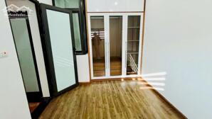 Bán nhà ngõ Hoà Bình 22m2 vị trí đẹp vài bước ra Khâm Thiên 5 tầng 3 ngủ 5.9 tỷ