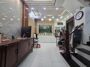 nhà mới ngang 5m - 4 tầng - gần kdc mới sg - 5 x 10 - đường 8m - thông tứ tung - nhỉnh 6 tỷ