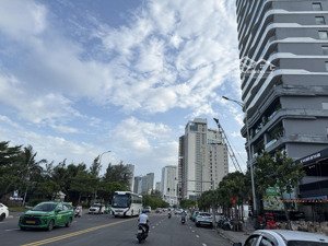 lô đất mặt tiền diện tích khủng đường hoàng sa,view trực diện biển.