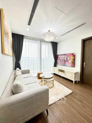 giá quá rẻ căn 2pn, 60m2 tại vin green bay giá 14 triệu/th, vào luôn. gọi em 