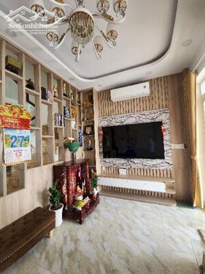 CẦN BÁN NHÀ GẦN HƯƠNG LỘ 2 GIÁ CHỈ 8 TỶ