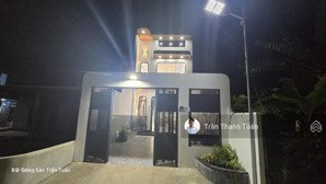 5x36 sân vườn đẹp, vị trí đắc địa. sổ hồng hoàn công bao ngân hàng