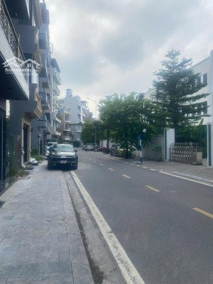 hoa hậu khuất duy tiến, phân lô, thang máy, ô tô 7 chỗ vào nhà, 10m ngay mặt phố, hơn 15 tỷ