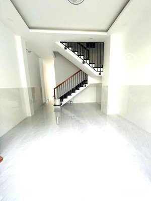 bán nhà đẹp- giá rẻ -ngay trường học tân trụ- tân bình- dt 73m2- 4 tầng - full nội thất