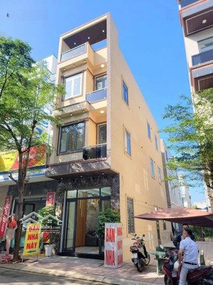 nhà góc 2 mặt tiền phường bình chuẩn - tp thuận an sổ hoàn công.