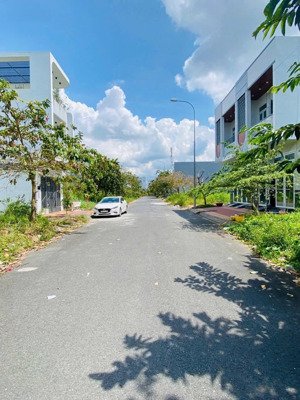 bán nền đẹp không vướng cống tụ đường b6 kdc phú an