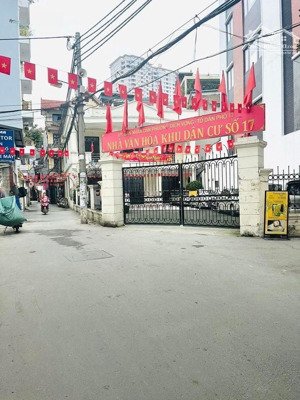 bán nhà dich vọng dt: 85m, nhà 4t, mt: 7.2m, giá 19 tỷ