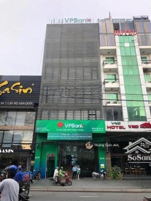 tòa building đẹp nhất tương lai mặt tiền nguyễn gia trí ~1000m2, hầm 7 tầng cho ngân hàng thuê được