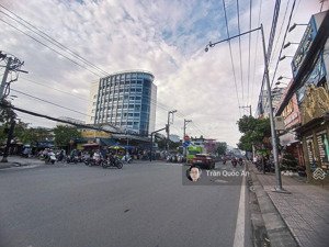 chỉ 6.8 tỷ - chủ bán gấp nhà cũ - hẻm xe hơi gần mặt tiền - 65m2 - huỳnh tấn phát quận 7 - shr