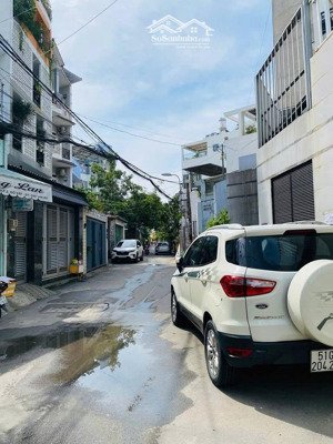 diện tích khủng 71m² nở hậu tài lộc có sân để xe oto