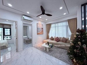 kiều trinh - 914 góc đông nam view phố toà 1a nhà đẹp cho thuê 17 triệu/ tháng