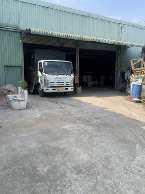 cho thuê kho mặt tiền đường 388 b trần đại nghĩa gần dốc cầu kênh c; diên tích 500 m2