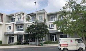 bán nhà gốc đẹp view sông tại rio vista, 18 tỷ, 126m2, q9, hcm