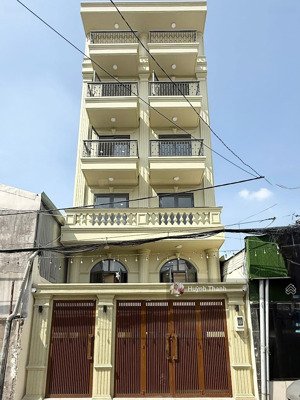 hàng kín toà nhà mặt phố gò vấp, dt 7x30m 7 tầng vuông, 30 phòng, thang máy chỉ 35tỷ