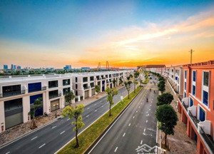 chỉ với 8 tỷ khách hàng đã mua được 1 căn shop vinhomes vũ yên đường to lên đến 36m