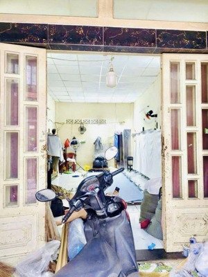 bán nhà tân phú gò dầu hẻm xe hơi cách mặt tiền 1 căn 68m giá 6.x