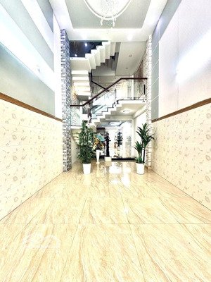 siêu phẩm khu phân lô cao tầng- hẻm 6m thông - cống lở - tân bình- dt 73m2- 5 tầng đúc btct